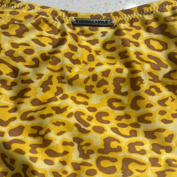 Kendall + Kylie Yellow Leopard High Leg Cheeky Bottom Size Medium - Picture 3 of 4